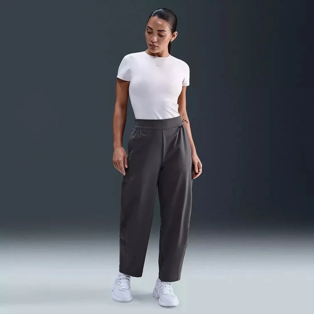 $115 Nike Women's Size S 24.7 Perfect Stretch High-Waisted Barrel-Leg Pants - Picture 1 of 6